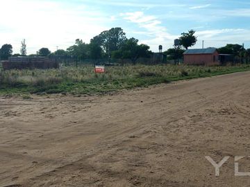 Terreno esquina en Toay