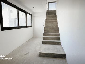 Venta Duplex 4 Ambientes en Palermo Hollywood con Terraza y Pileta Privadas 286,78 m2 Totales