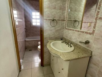 PH en  venta con oficina y monoambiente - Wilde centro
