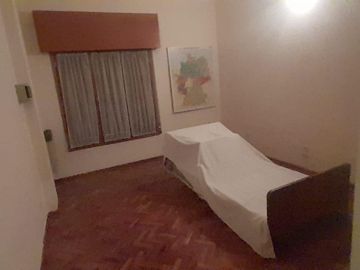 Casa en  venta cuatro dormitorios mas dependencia, Cerro