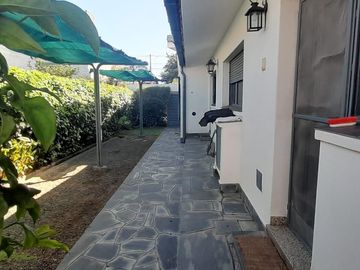 Casa en  venta cuatro dormitorios mas dependencia, Cerro