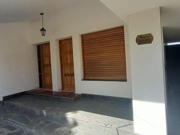 Casa en  venta cuatro dormitorios mas dependencia, Cerro