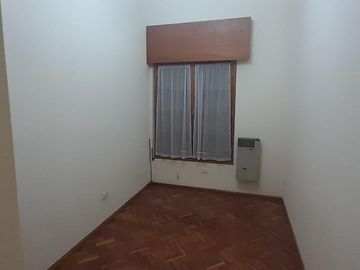 Casa en  venta cuatro dormitorios mas dependencia, Cerro