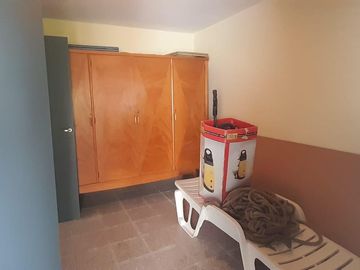 Casa en  venta cuatro dormitorios mas dependencia, Cerro