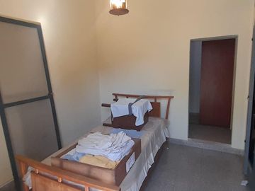 Casa en  venta cuatro dormitorios mas dependencia, Cerro