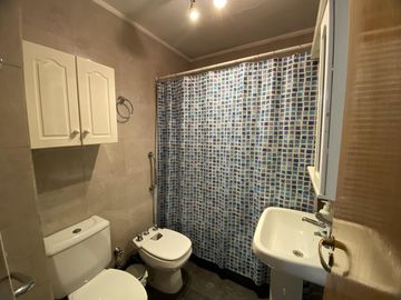 3 Ambientes con Dependencia Lavedero y Patio RECOLETA