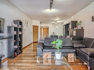 Venta departamento 4 ambientes con 2 cocheras y terraza con quincho