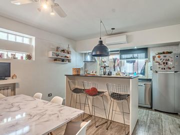 Venta departamento 4 ambientes con 2 cocheras y terraza con quincho
