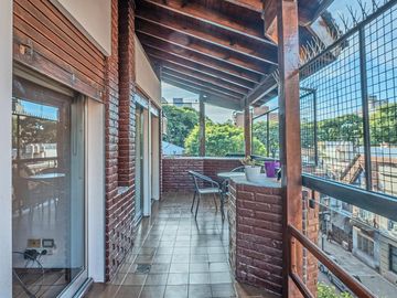 Venta departamento 4 ambientes con 2 cocheras y terraza con quincho