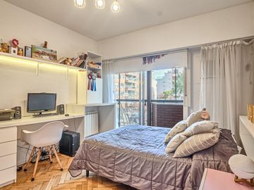 Venta departamento 4 ambientes con 2 cocheras y terraza con quincho