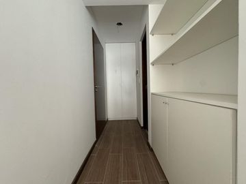 Monoambiente a estrenar con patio a metros de Bv. Oroño!