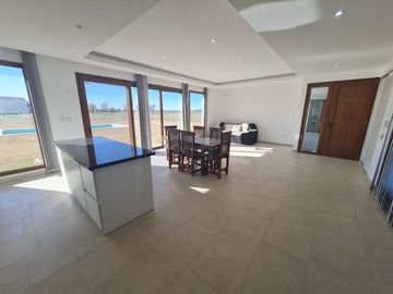 Casa en venta en Campos de Roca II - Dacal Bienes Raíces