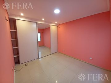 Venta de Casa de 4 ambientes con cochera en Wilde
