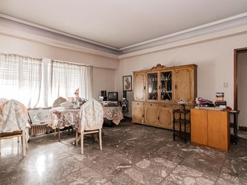 PH venta  Mataderos en primer piso balcon terraza lisandro de la torre 1600