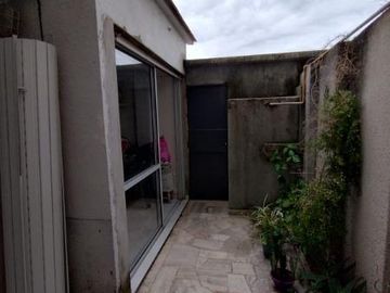 PH en venta - 2 Dormitorios 1 Baño - Cochera - 79.50Mts2 - Tolosa, La Plata