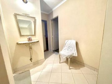 Casa 5 ambientes en Venta en Banfield Oeste con jardín y deposito/galpón en planta baja