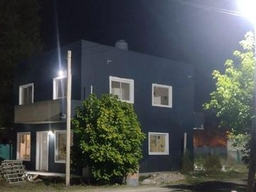 Casa en venta - 4 Dormitorios 2 Baños - 195Mts2 - José C. Paz