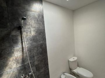 Casa en venta - 4 Dormitorios 2 Baños - 195Mts2 - José C. Paz