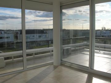 Venta Casa a Estrenar 6 Ambientes Los Lagos Nordelta Tigre