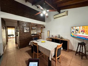 Casa  en venta en Gregorio De Laferrere