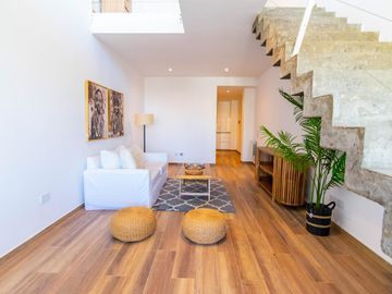 Departamento en  Duplex sobre Av. 44