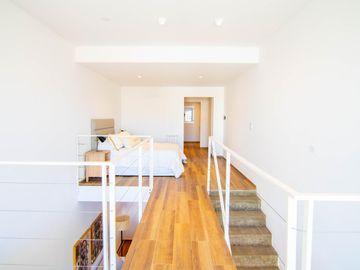 Departamento en  Duplex sobre Av. 44
