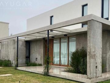 Venta casa Barrio Laguna - Barrio Privado San Sebastian - Pilar