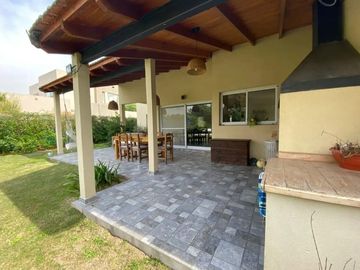 Venta Casa 6 Amb en Santa Teresa Villanueva Tigre APTA CREDITO