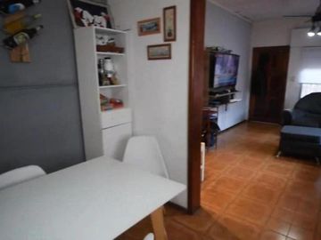 Casa en venta - 2 Dormitorios 2 Baños - Cochera - 300Mts2 - Berazategui