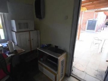Casa en venta - 2 Dormitorios 2 Baños - Cochera - 300Mts2 - Berazategui