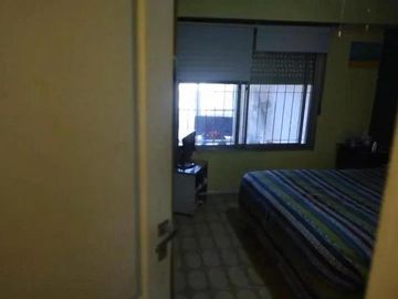 Casa en venta - 2 Dormitorios 2 Baños - Cochera - 300Mts2 - Berazategui