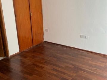 SE VENDE depto 2 dorm frente Nva Cba!!