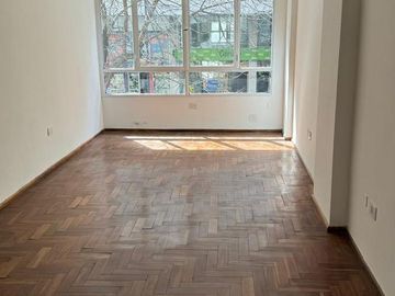 SE VENDE depto 2 dorm frente Nva Cba!!