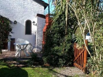 Casa en venta - 2 Dormitorios 1 Baño - 200mts2 - Country Roda, Escobar