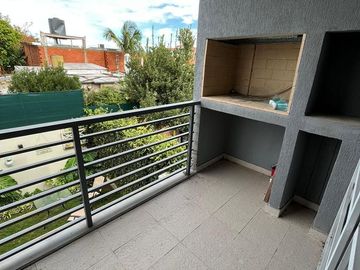 PH 2amb con balcón, parrilla y lavadero  - Wilde