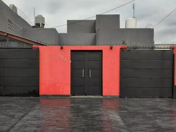 Casa en venta - 4 Dormitorios 3 Baños - Cochera - 270Mts2 - Villa Ballester