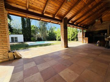 Casa de 3 dormitorios en venta en country  El Cielo - Roldan