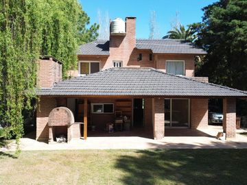 Casa de 3 dormitorios en venta en country  El Cielo - Roldan