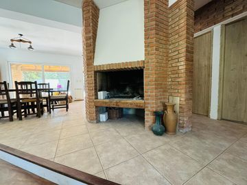 Casa de 3 dormitorios en venta en country  El Cielo - Roldan