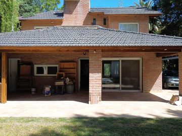 Casa de 3 dormitorios en venta en country  El Cielo - Roldan