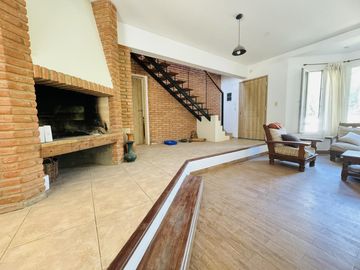 Casa de 3 dormitorios en venta en country  El Cielo - Roldan