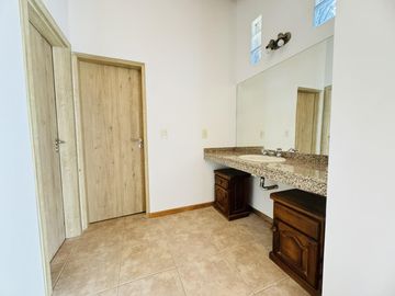 Casa de 3 dormitorios en venta en country  El Cielo - Roldan