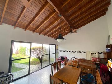 Casa - 3 dormitorios - Banfield Oeste
