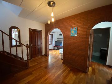 Casa - 3 dormitorios - Banfield Oeste