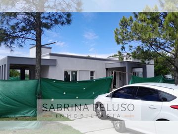 Venta Casa barrio cerrado El Nacional