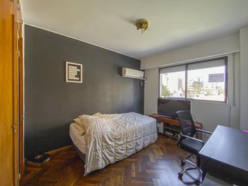 Piso exclusivo de 3 dormitorios con 3 baños y cochera
