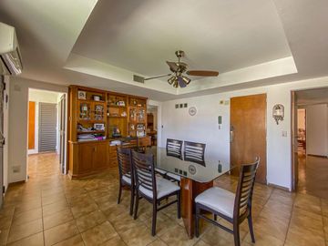 Piso exclusivo de 3 dormitorios con 3 baños y cochera