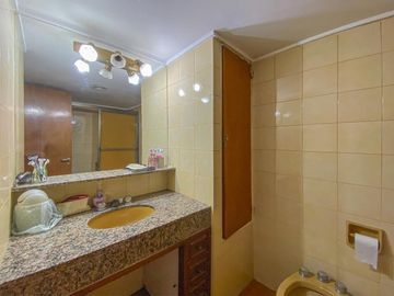 Piso exclusivo de 3 dormitorios con 3 baños y cochera
