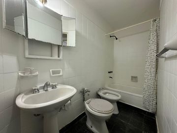 Mansilla 3300, Departamento 2 Ambientes con 2 Patios -Apto Profesional- Barrio Norte