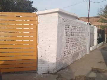 Casa en venta - 3 Ambientes 2 Baños - 202mts2 - Almirante Brown